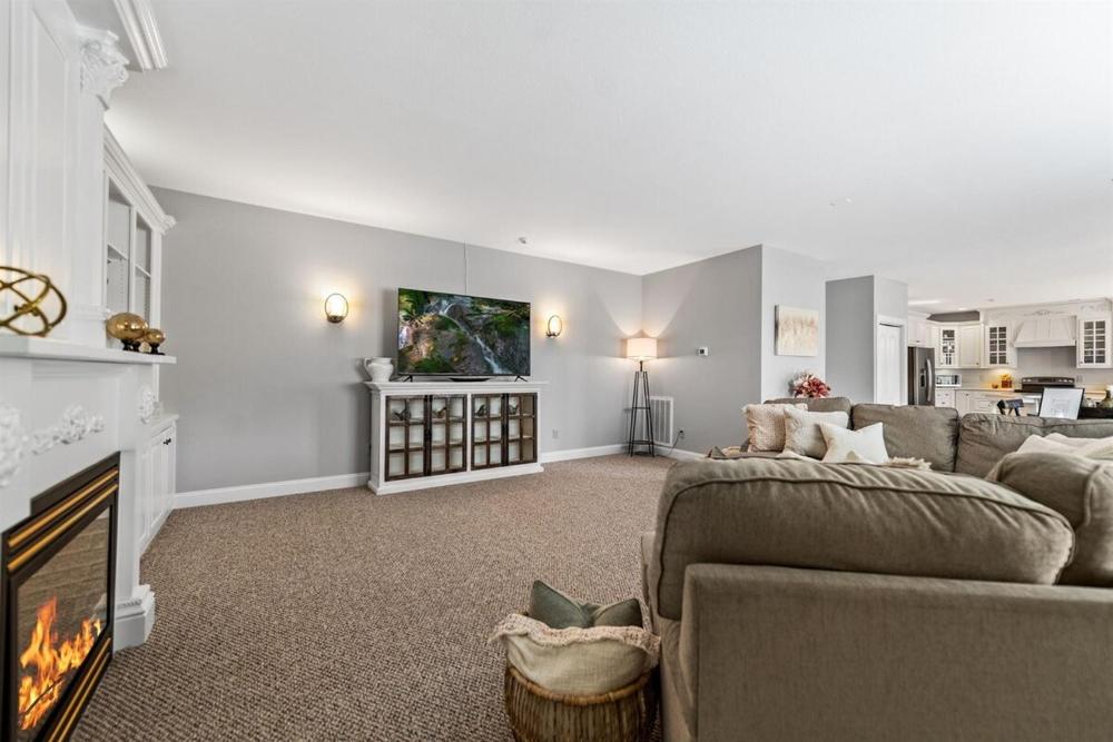 One-Bedroom Apartment interior